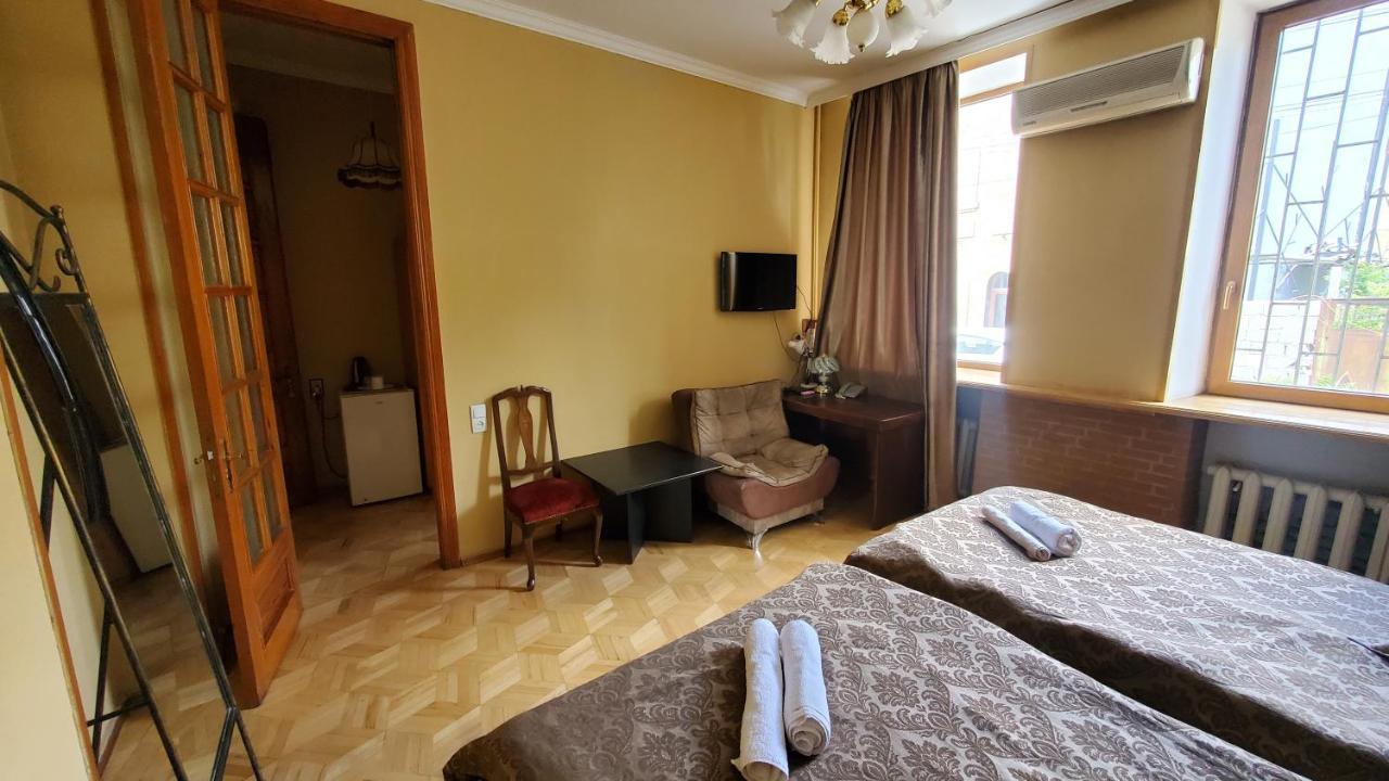 Georgian House Hostel Tbilisi Exterior foto